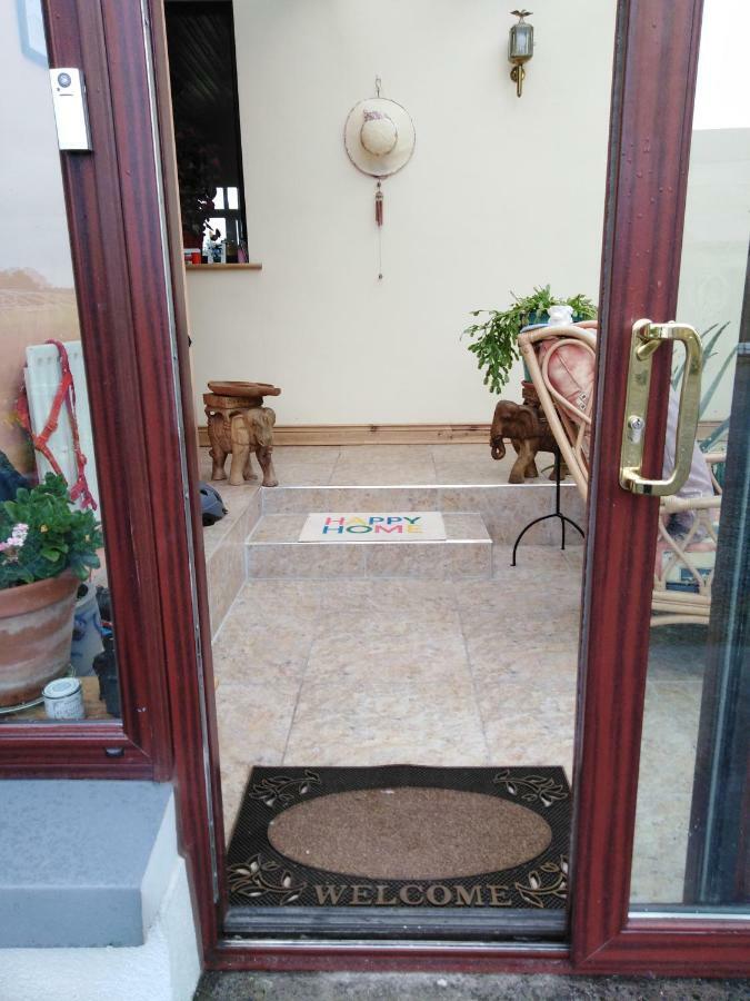 Catherine'S Lair A Quiet Peaceful Homestay 韦斯特波特 外观 照片